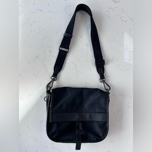 Lululemon 🍋 Crossbody